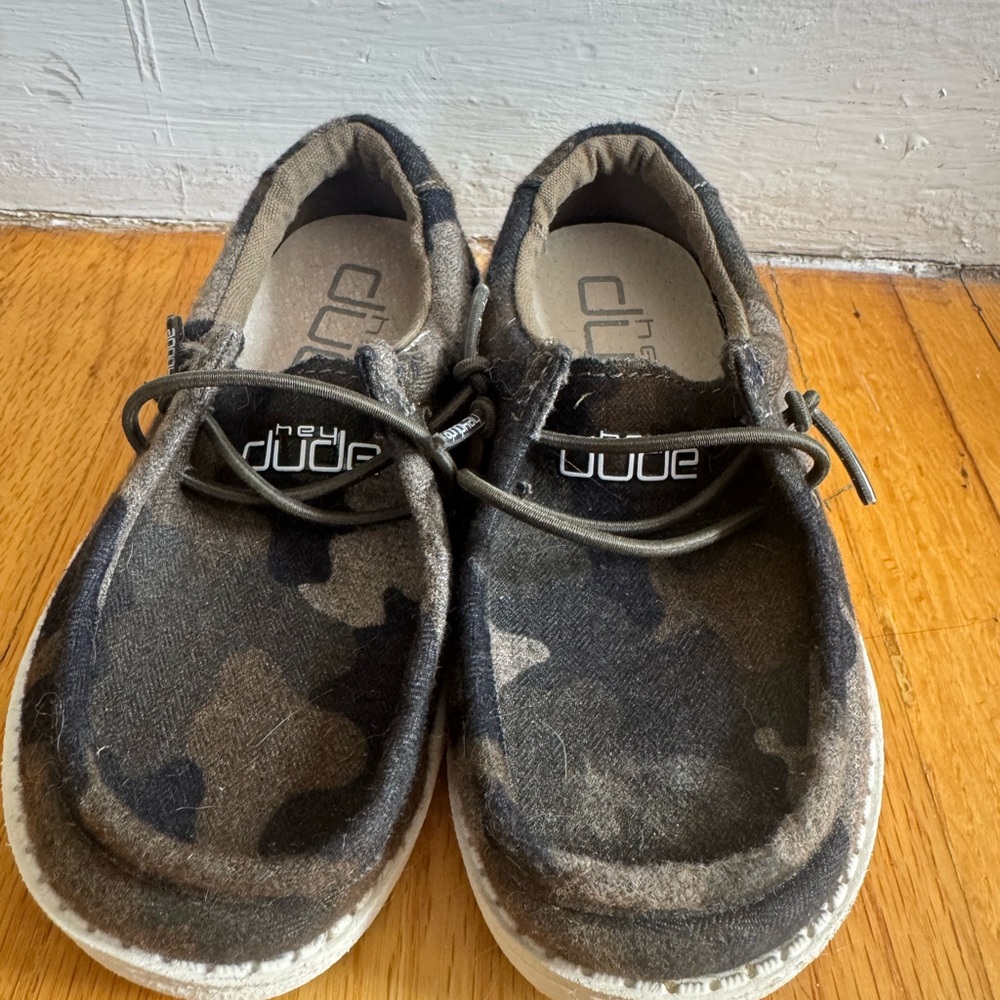 Hey Dude Kids Moccasins - Black and Gray Camo